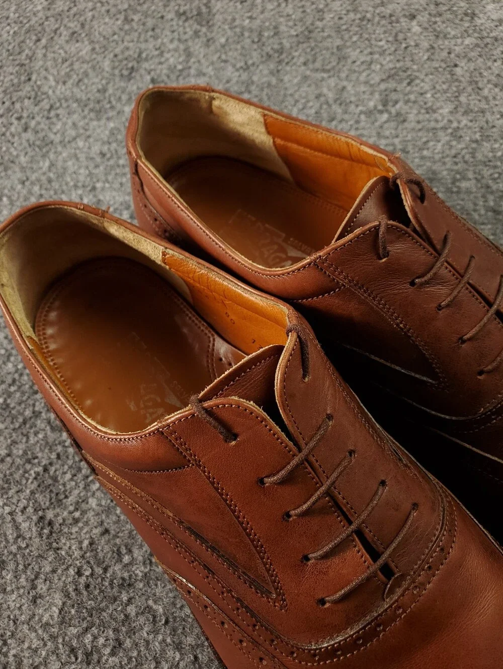 Salvatore Ferragamo Wingtip Oxford Shoes Mens 13D Cognac Brown Leather Brogue